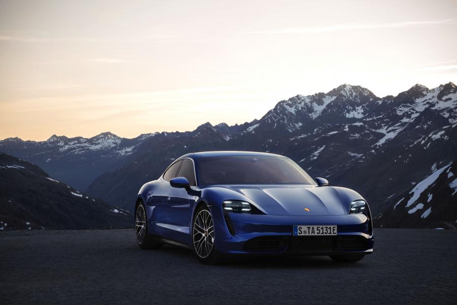  Porsche Taycan Turbo 2019 года  (WW) (фото 1 из 43)